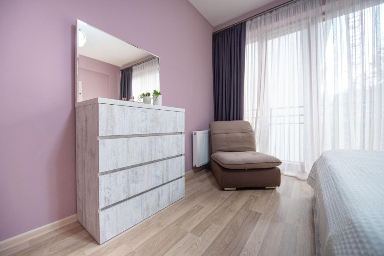 Gg Home - Cozy 2-Bedroom Apartment On Givi Kartozia Tbilisi Bagian luar foto