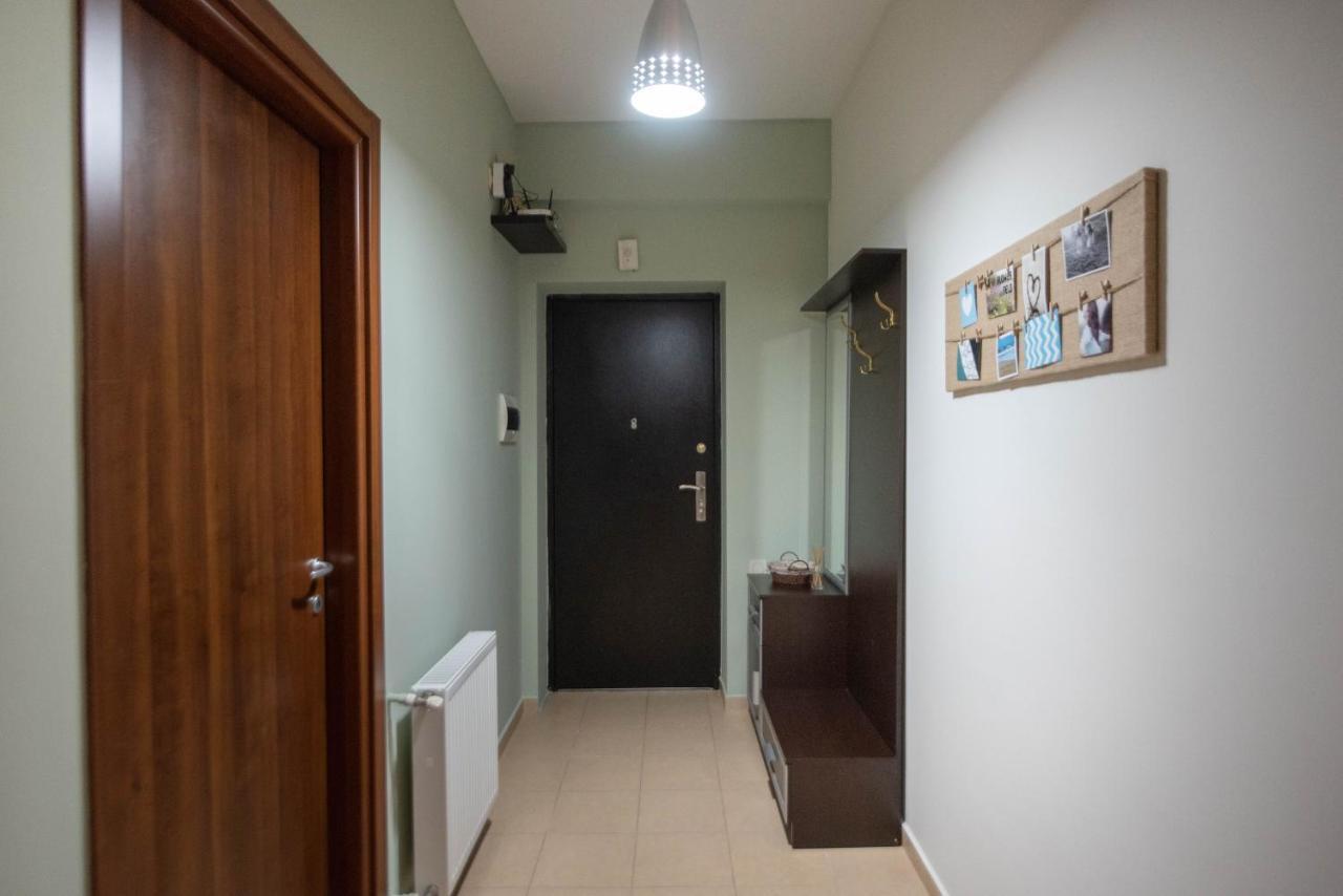 Gg Home - Cozy 2-Bedroom Apartment On Givi Kartozia Tbilisi Bagian luar foto